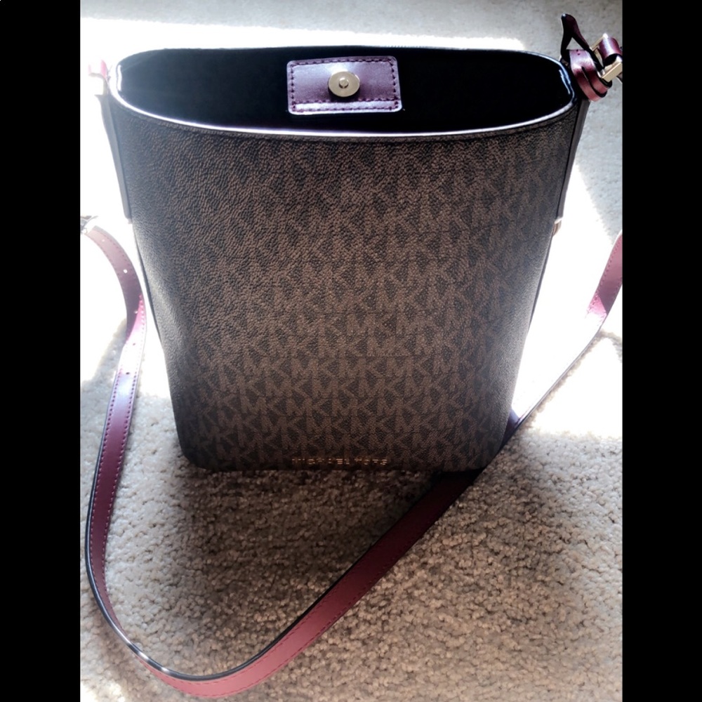 Michael Kors cross body bag